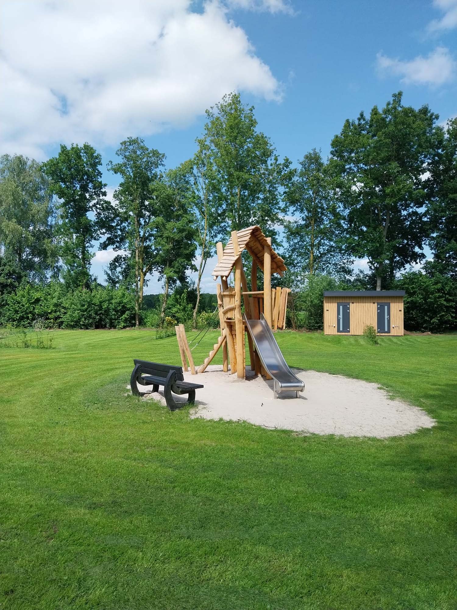 Campingplatz mit Privatsanitär Deluxe